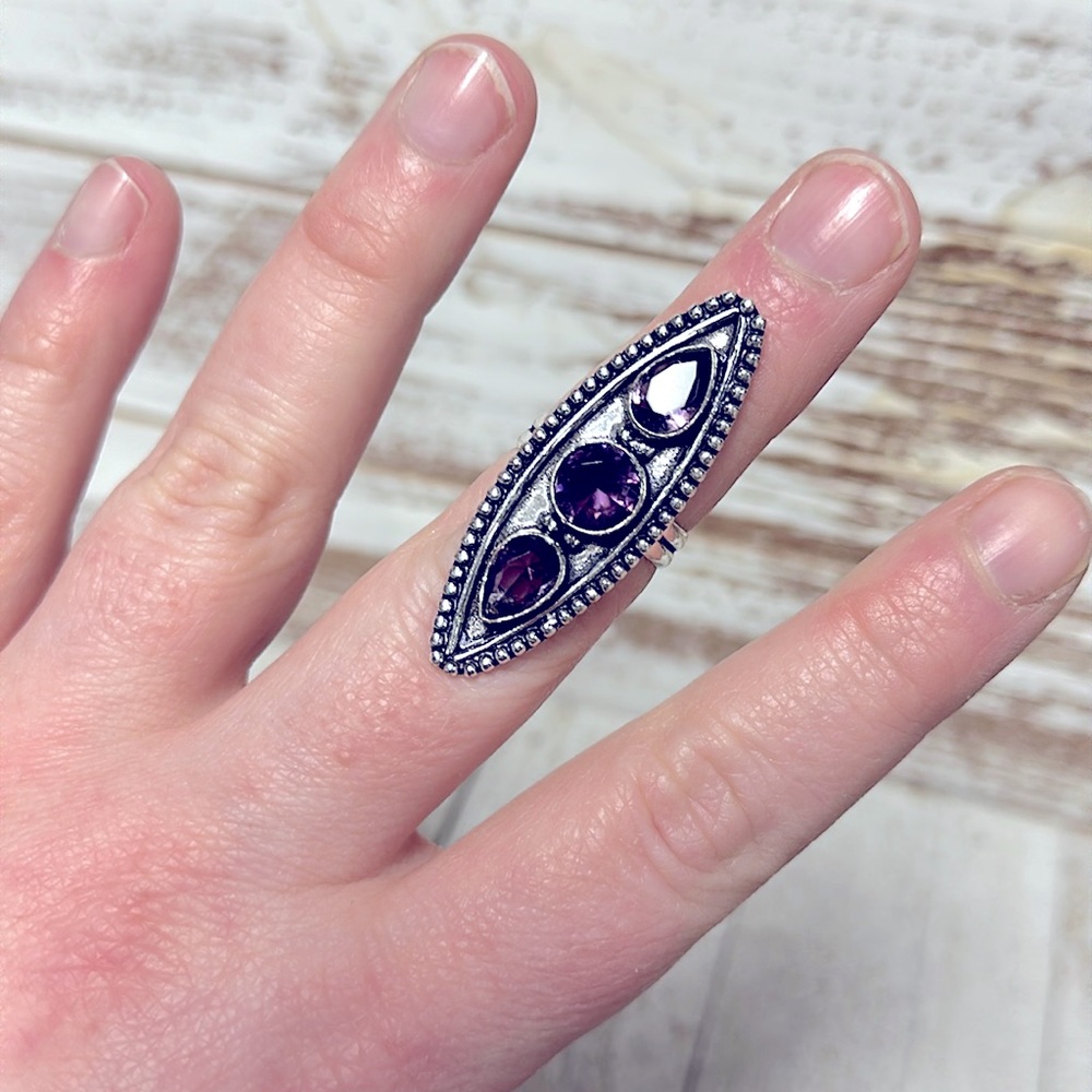 Elegant Silver and Purple Women's Ring